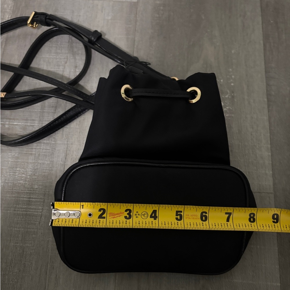 Black Ralph Lauren Drawstring Bucket Bag - Picture 7 of 8